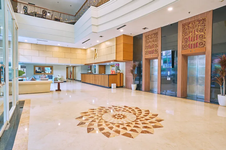 Loby Horison Ultima Menteng