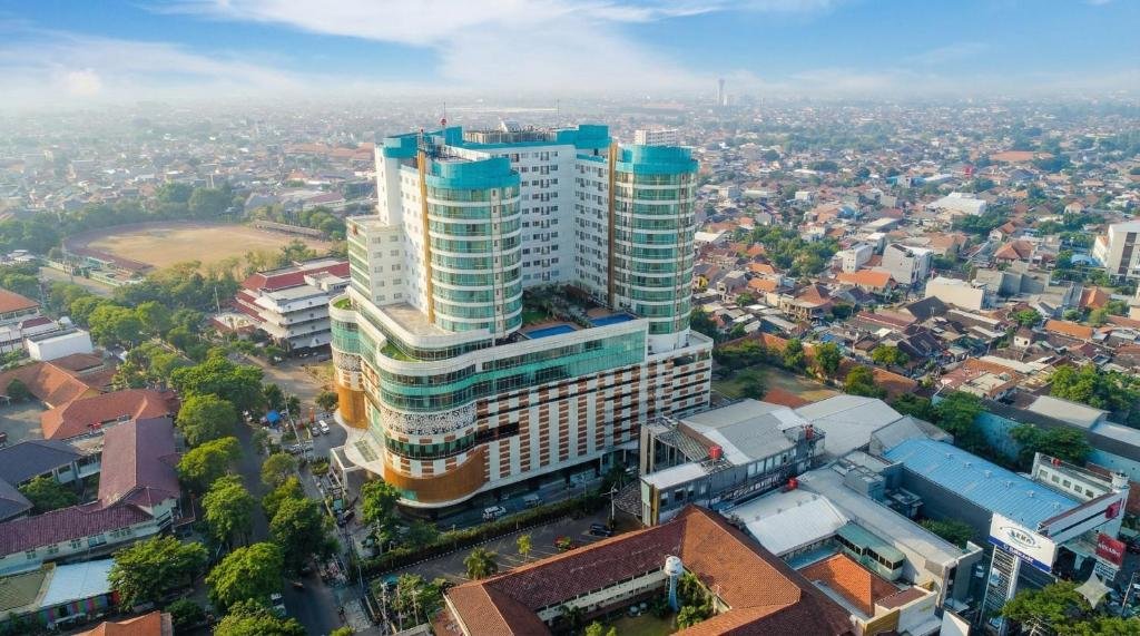 Horison Ultima Sentraland vs Hotel Lain di Semarang: Mana yang Lebih Baik?